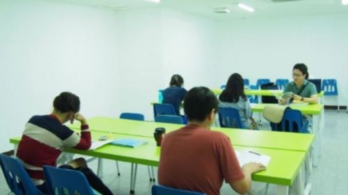 AELC 親子留学センター_ダイニング