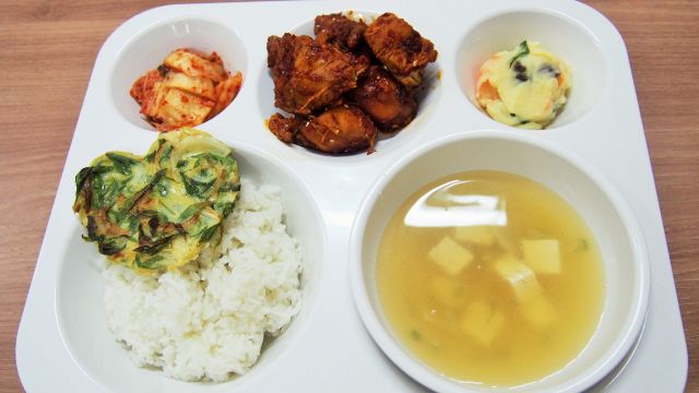 CEBU BLUE OCEAN ACADEMY食事例
