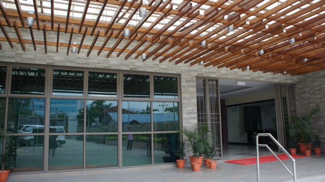 Cella_建物エントランス