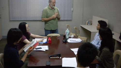 クラークフィリピン留学院_グループ授業風景
