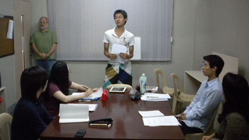 クラークフィリピン留学院_グループ授業風景