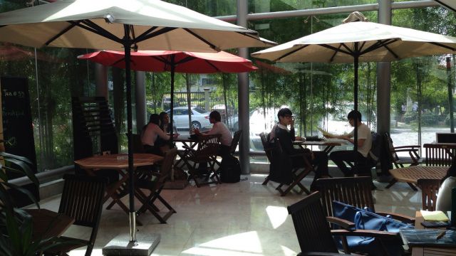 カフェ Enderun College Language Center_カフェ