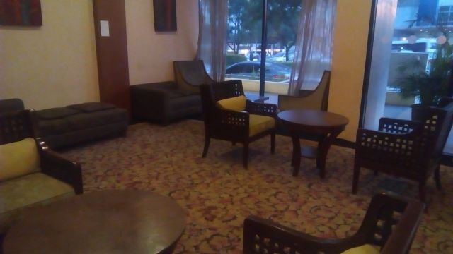 学生寮 共有スペース Enderun College Language Center_学生寮 共有スペース