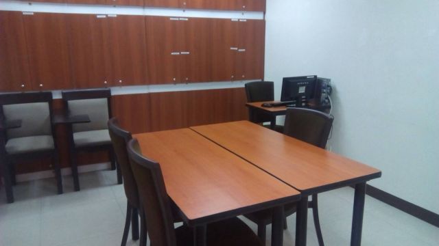 グループ教室 Enderun College Language Center_グループ教室