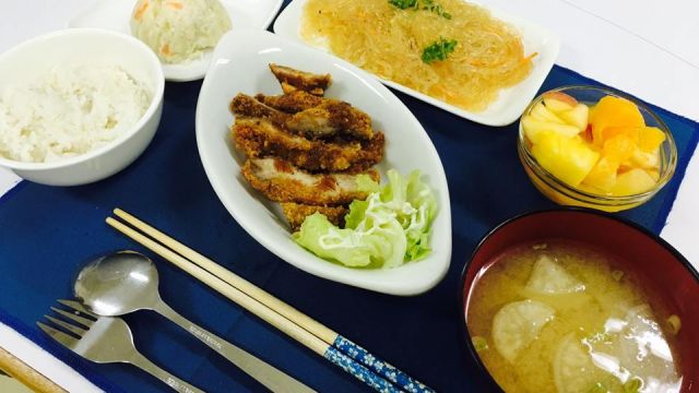 First English学食