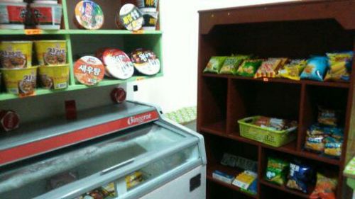 売店 PINES チャピス校_売店