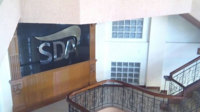 階段 SDA Language Center_階段