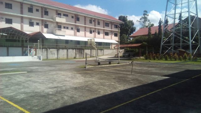 バトミントンコート SDA Language Center_