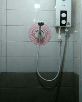 シャワー HELP ロンロン_シャワー