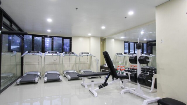 PINES メインキャンパス ジム