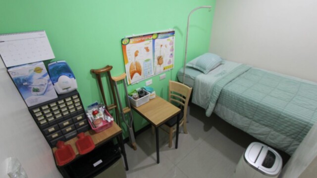 PINES メインキャンパス クリニック