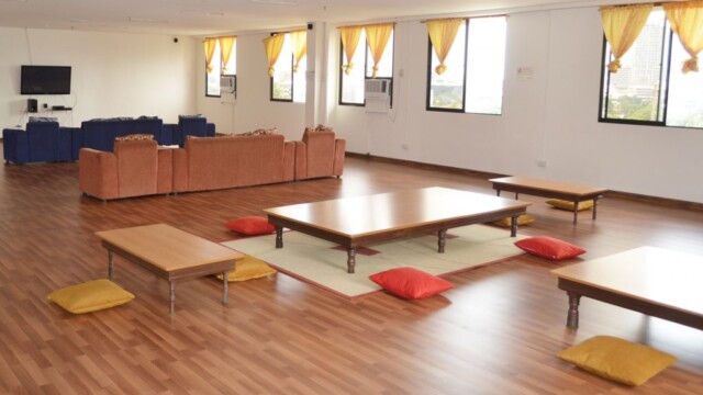 SMEAG Capital TVラウンジ